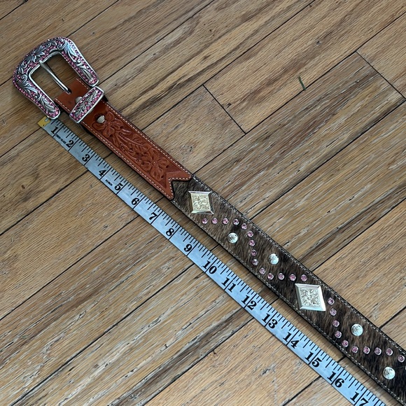 Montana Silversmith leather show belt - Picture 7 of 9